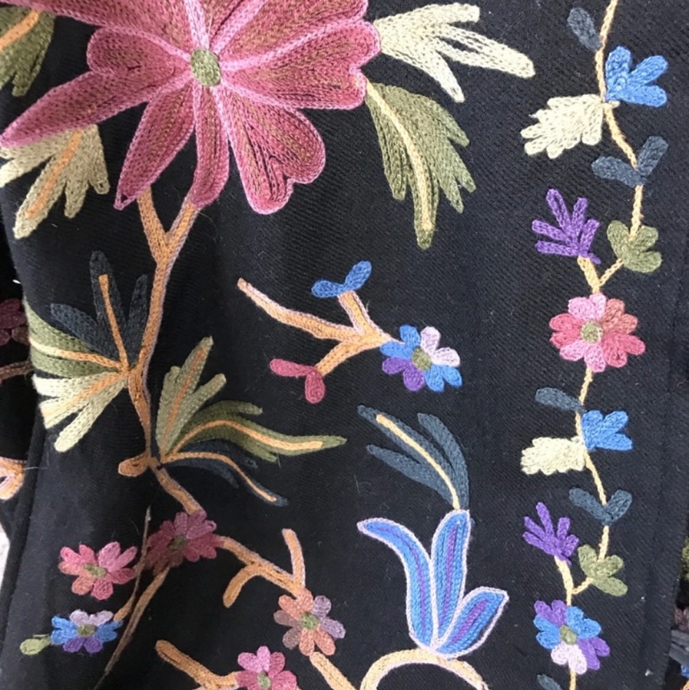 Embroidered Woolen Jacket - Picture 4 of 5
